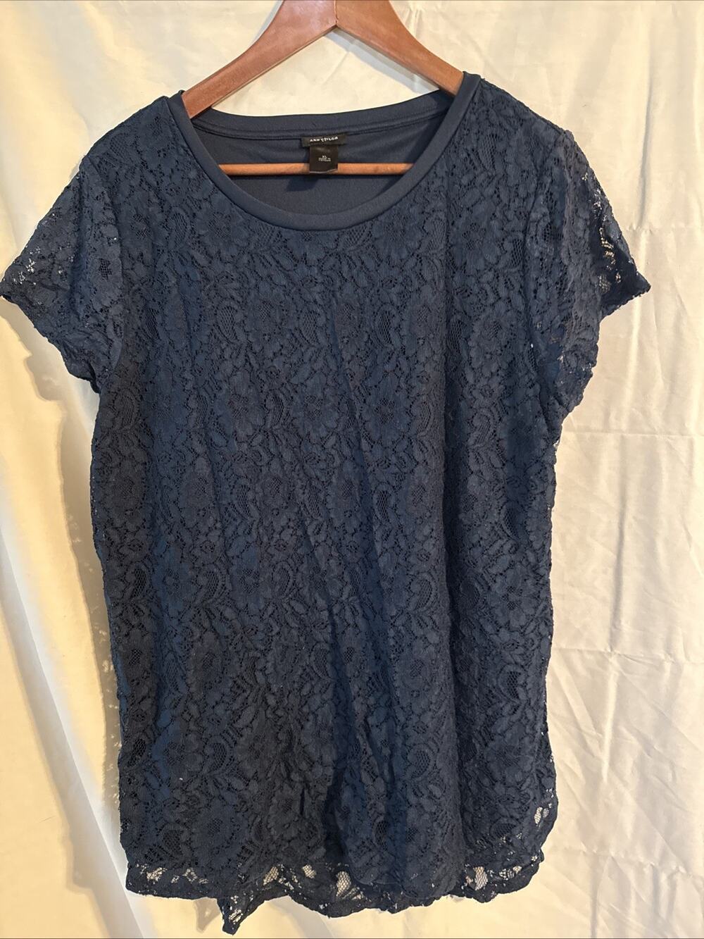 Ann Taylor Woman's Navy Lace Blouse Lined Short Sleeve Sz XL Preppy Whymsigoth